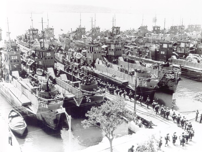 A photo of LCI Flotilla 4 in port in Tunisia A photo of LCI Flotilla 4 in port in Tunisia